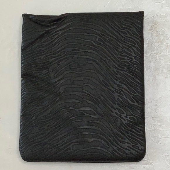 Jansport DIGITAL SLEEVE - Blk Gloss Zebra - Picture 5 of 6